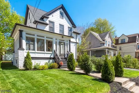 12 High St, City Of Orange, NJ 07050