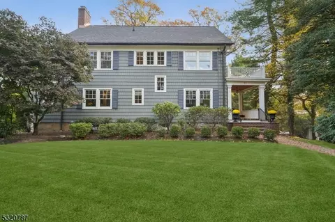 21 Fernwood Rd, Summit, NJ 07901