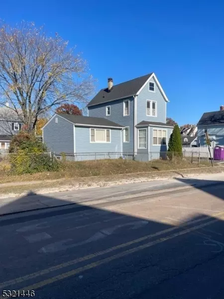 286 Rhode Island Ave, East Orange, NJ 07018