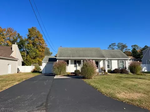 63 Conestoga Trl, Sparta, NJ 07871