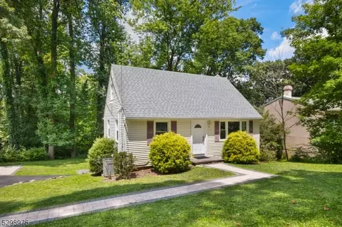 4 Vista Way, Denville, NJ 07834