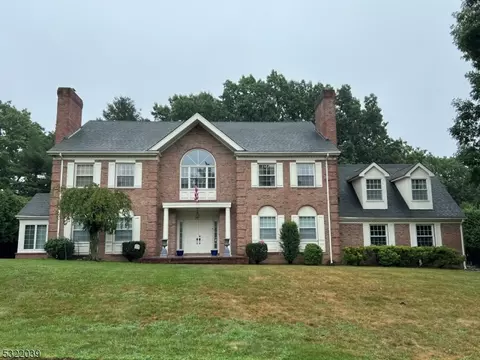 9 Dominick Ct, Cedar Grove, NJ 07009