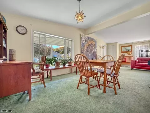 4 Nightingale Ct, Belvidere, NJ 07823 photo 9