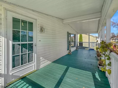 4 Nightingale Ct, Belvidere, NJ 07823 photo 3