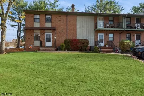 907 Renate Dr #1, Hillsborough, NJ 08844
