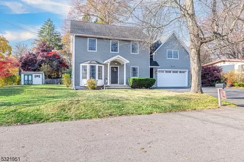 72 Greenbrook Dr, West Milford, NJ 07480