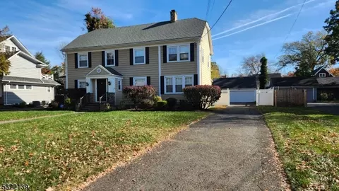 623 W 8th St, Plainfield, NJ 07060