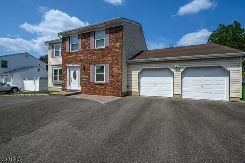 3 Juniper Ct, Edison, NJ 08820 photo 2