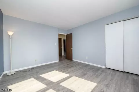 3 Juniper Ct, Edison, NJ 08820 photo 28