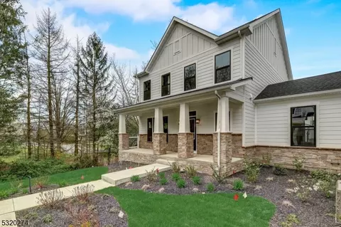 48 Willow Ln, Parsippany, NJ 07054