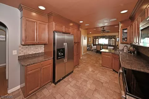 245 Spring Valley Rd, Paramus, NJ 07652 photo 9
