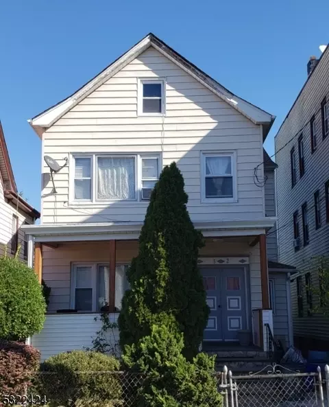 52 Van Winkle Ave, Passaic, NJ 07055