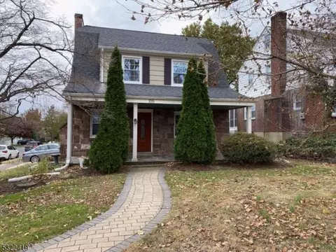 105 Satterthwaite Ave, Nutley, NJ 07110