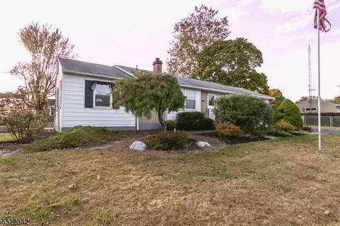 715 Lynda Rd, Phillipsburg, NJ 08865