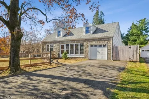 18 Valley View Ave, Peapack And Gladstone, NJ 07934