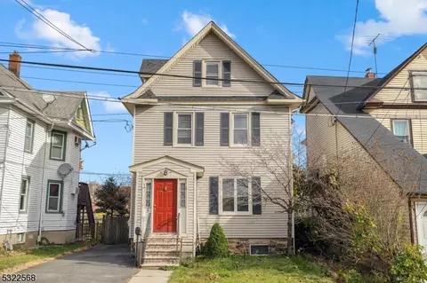 8 Lincoln Ave, Dover, NJ 07801