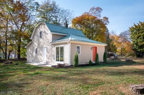 3 Orchard Ave, Knowlton Twp, NJ 07832