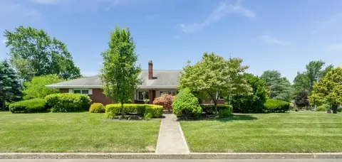 9 Plaza Rd, Phillipsburg, NJ 08865