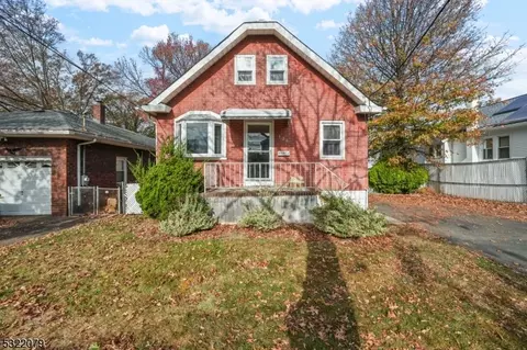 136 Raritan Rd, Linden, NJ 07036