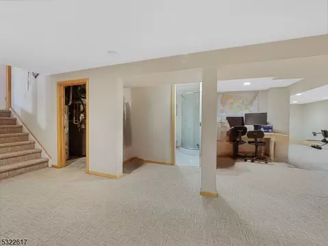 39 Braemar Dr, Wayne, NJ 07470 photo 28