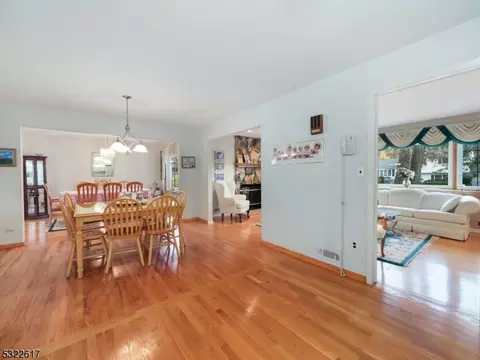 39 Braemar Dr, Wayne, NJ 07470 photo 13