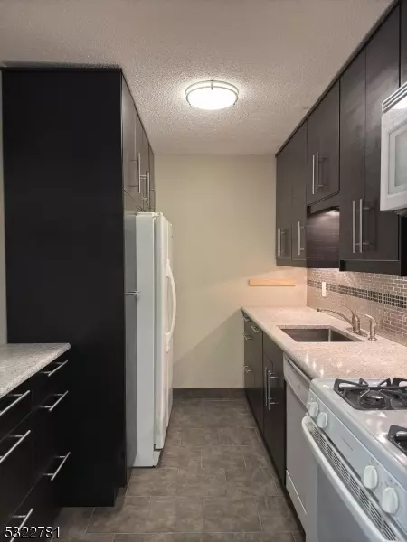 235 Prospect Ave #8E, Hackensack, NJ 07601 photo 8