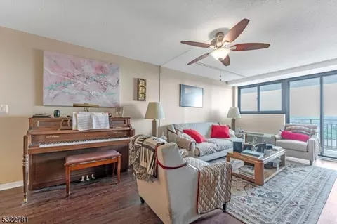 235 Prospect Ave #8E, Hackensack, NJ 07601 photo 11