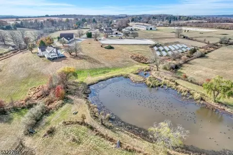20 Boss Rd, Ringoes, NJ 08551