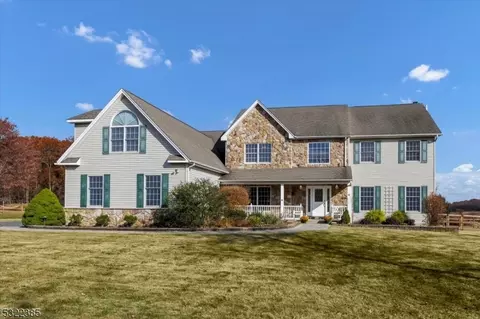 478 Naughright Rd, Washington Twp, NJ 07853