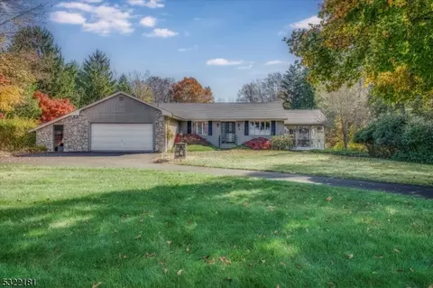 58 Lincoln Laurel Rd, Blairstown, NJ 07825