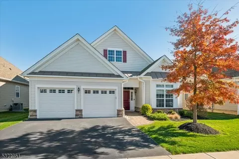 29 Gordon Way, Mount Olive, NJ 07836
