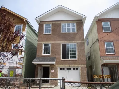 339 13th Ave, Newark, NJ 07103