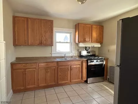 413 Harris Ave, Middlesex, NJ 08846 photo 3