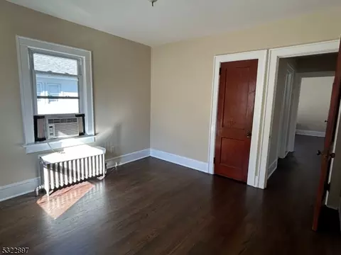 413 Harris Ave, Middlesex, NJ 08846 photo 8