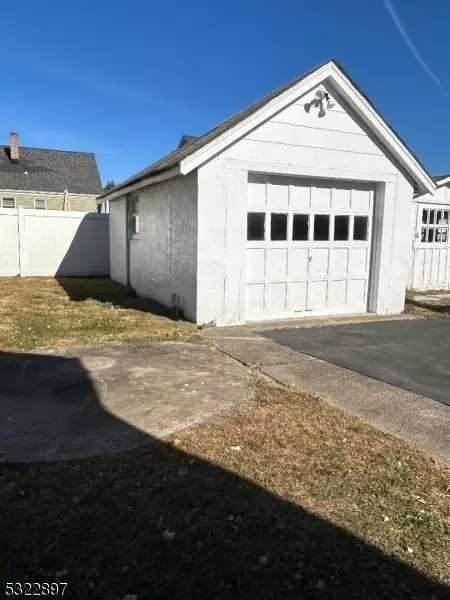 413 Harris Ave, Middlesex, NJ 08846 photo 15