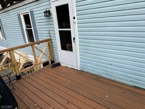 53 Burns Rd, North Brunswick Twp, NJ 08902
