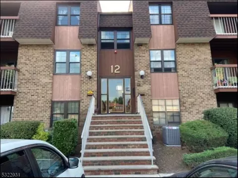 142 Overlook Ct # C, Woodbridge Twp, NJ 07095