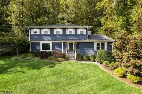109 Ormont Rd, Chatham Twp, NJ 07928