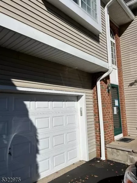 7 Schindler Ct, Chatham, NJ 07928
