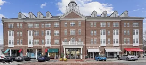 1309 Town Center Way #309, Livingston, NJ 07039