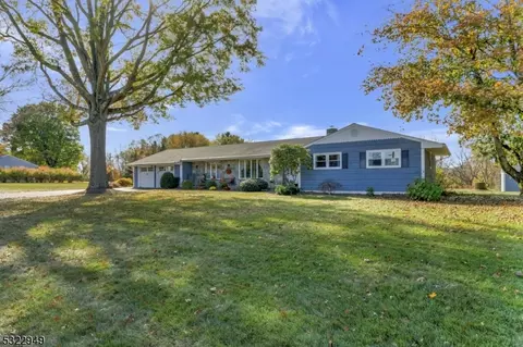 103 Old Farm Rd, Readington Twp, NJ 08889