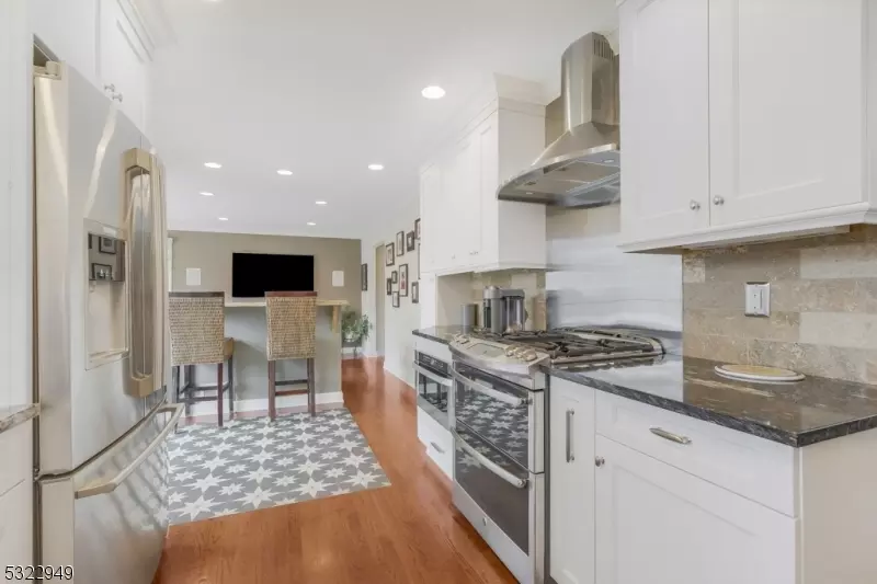  103 Old Farm Rd, Readington Twp, NJ 08889 photo 11