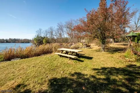 4 Papscoe Rd, West Milford Twp, NJ 07421 photo 29