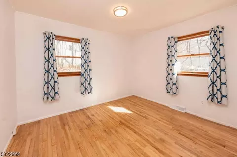 4 Papscoe Rd, West Milford Twp, NJ 07421 photo 9