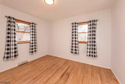 4 Papscoe Rd, West Milford Twp, NJ 07421 photo 10