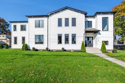 30-05 Rosalie St, Fair Lawn, NJ 07410