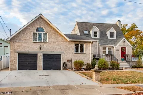 101 S Leswing Ave, Saddle Brook, NJ 07663