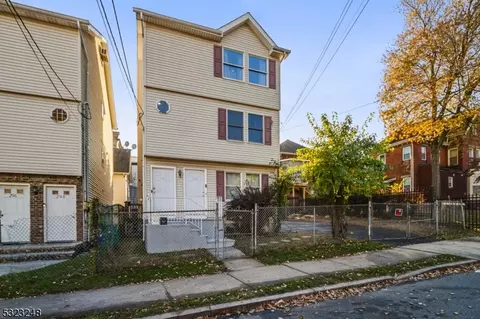 300-302 13th Ave, Newark, NJ 07103
