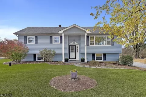 161 Libertyville Rd, Wantage, NJ 07461