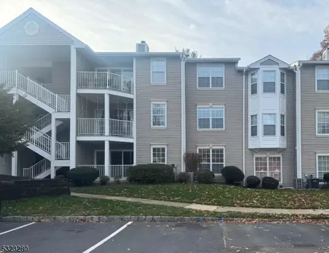 63 Lindsey Ct #63, Franklin Park, NJ 08823